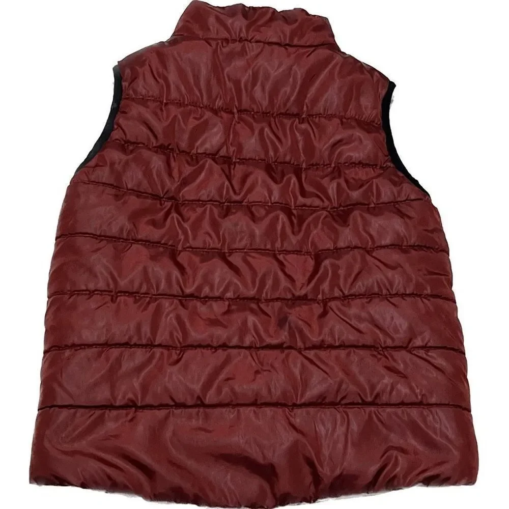 Calvin Klein puffer vest size  2T,  full, zip, has pockets ￼￼‎